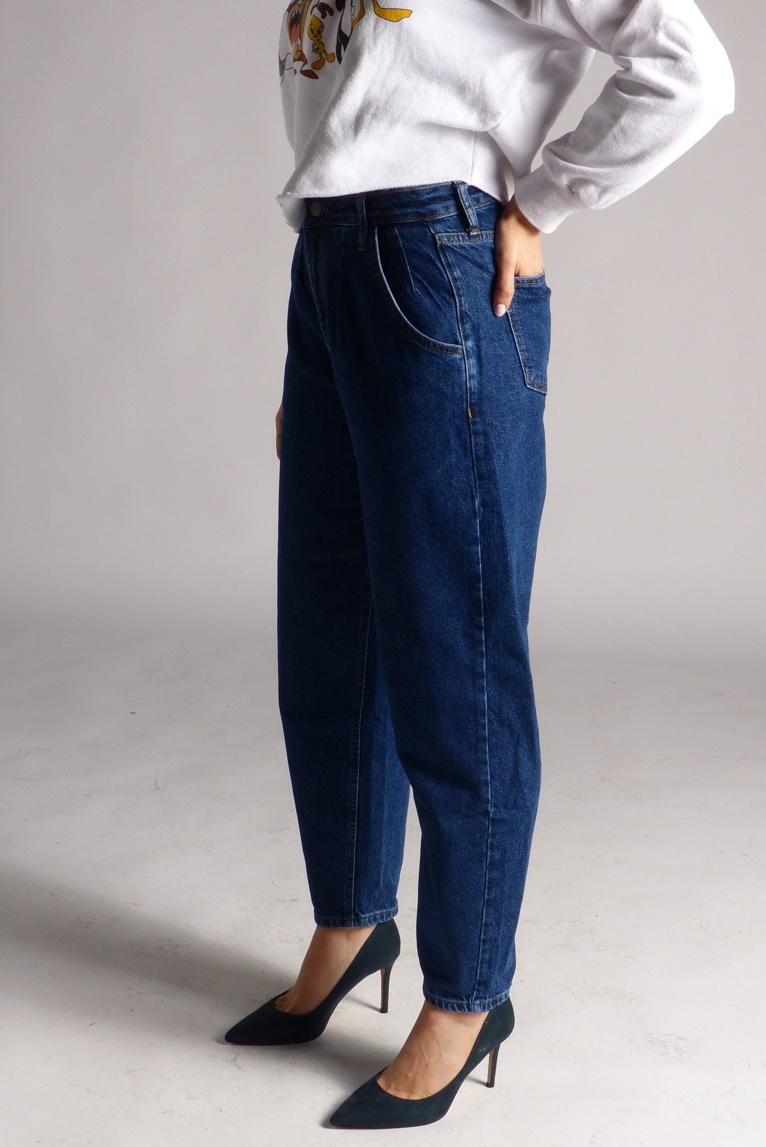Blue Slouchy jeans - Stylish and comfortable - CasualChic Denim for wholesale on Faire5