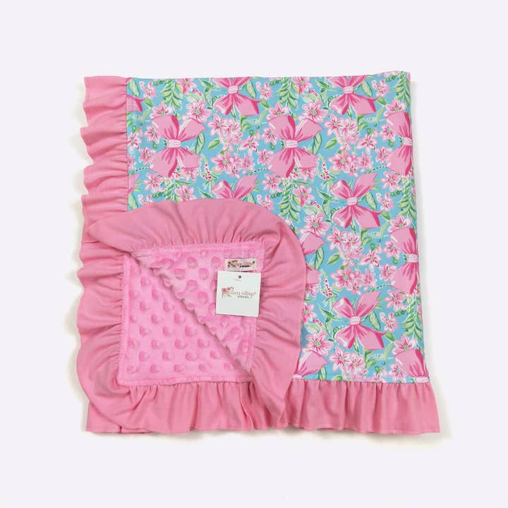 Couverture Ruban de Printemps Aqua pour la vente par Clover Cottage