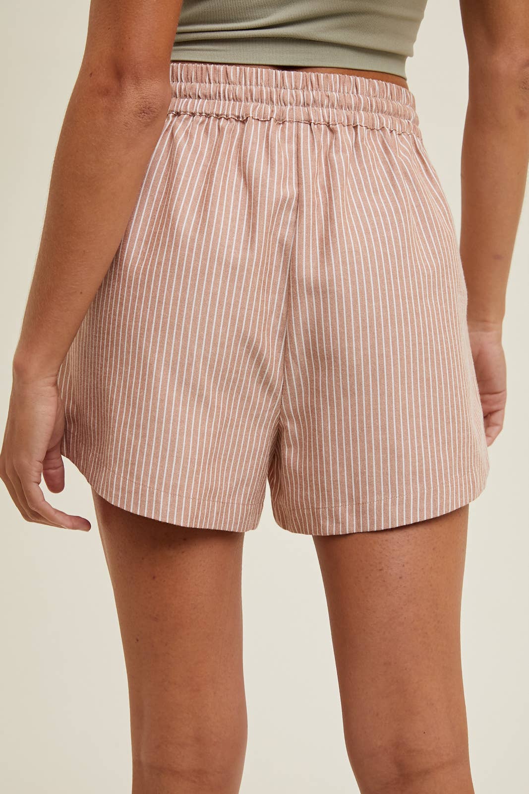 CAMEL WHITE STRIPED DOLPHIN HEM SHORTS / WL24-9815 for wholesale on Faire2