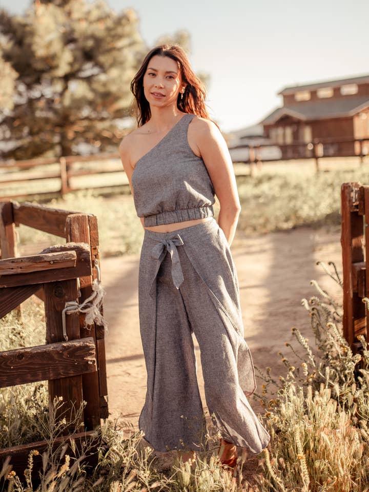 Kosal Hemp Wrap Cropped Pants - USA for wholesale by VALANI