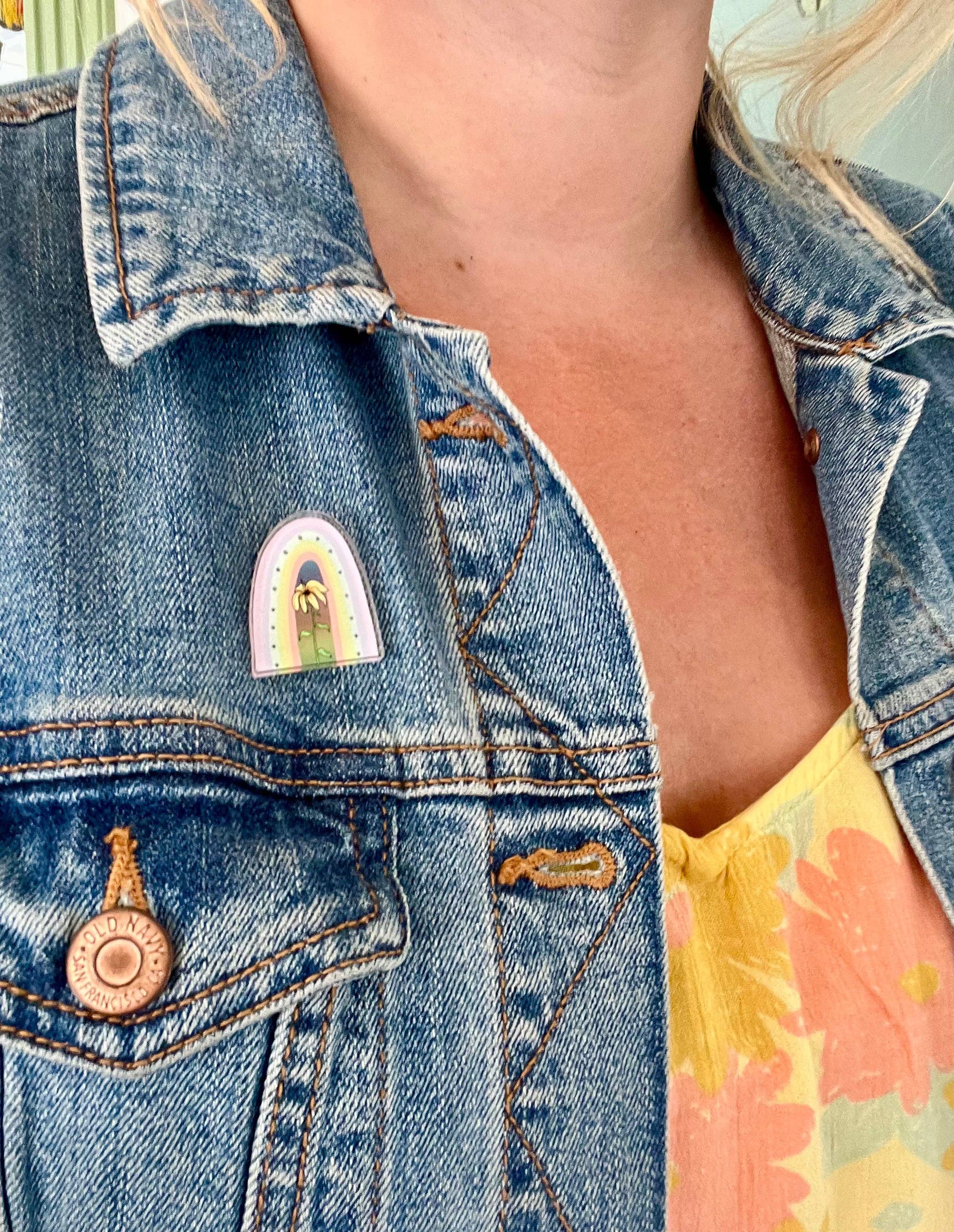 Golden Grove Paper - Wholesale Lapel Pin/Button - Rainbow Portal Pin1