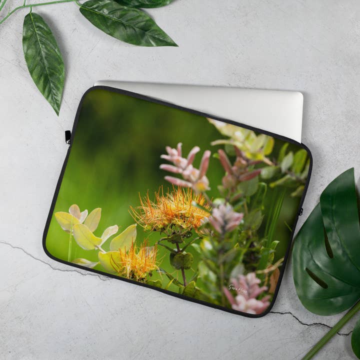 Laptophülle - Ohi'a Lehua für den Großhandel von Sara Marie Hawai'i