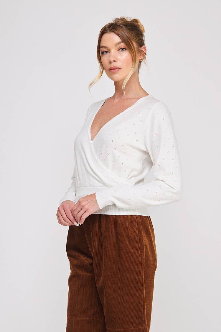 Allie Rose - Vente Pull en maille – femme - Pull cache-cœur à fines mailles pointelle avec bordure festonnée.5