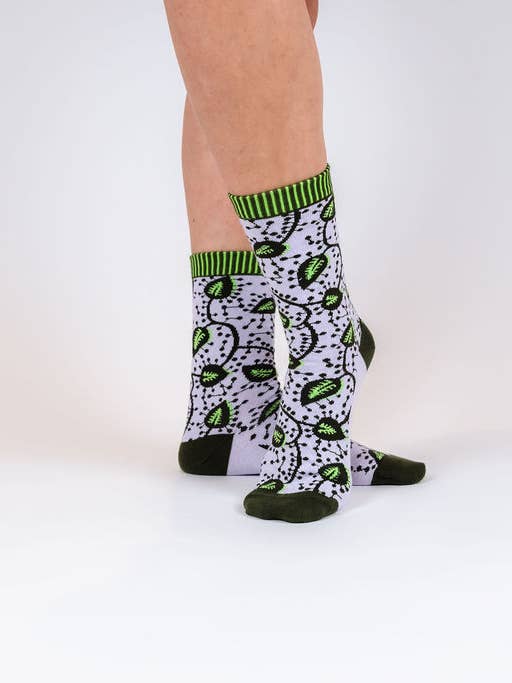 Faly Lilac - Chaussettes en coton biologique pour la vente par Olisha socks