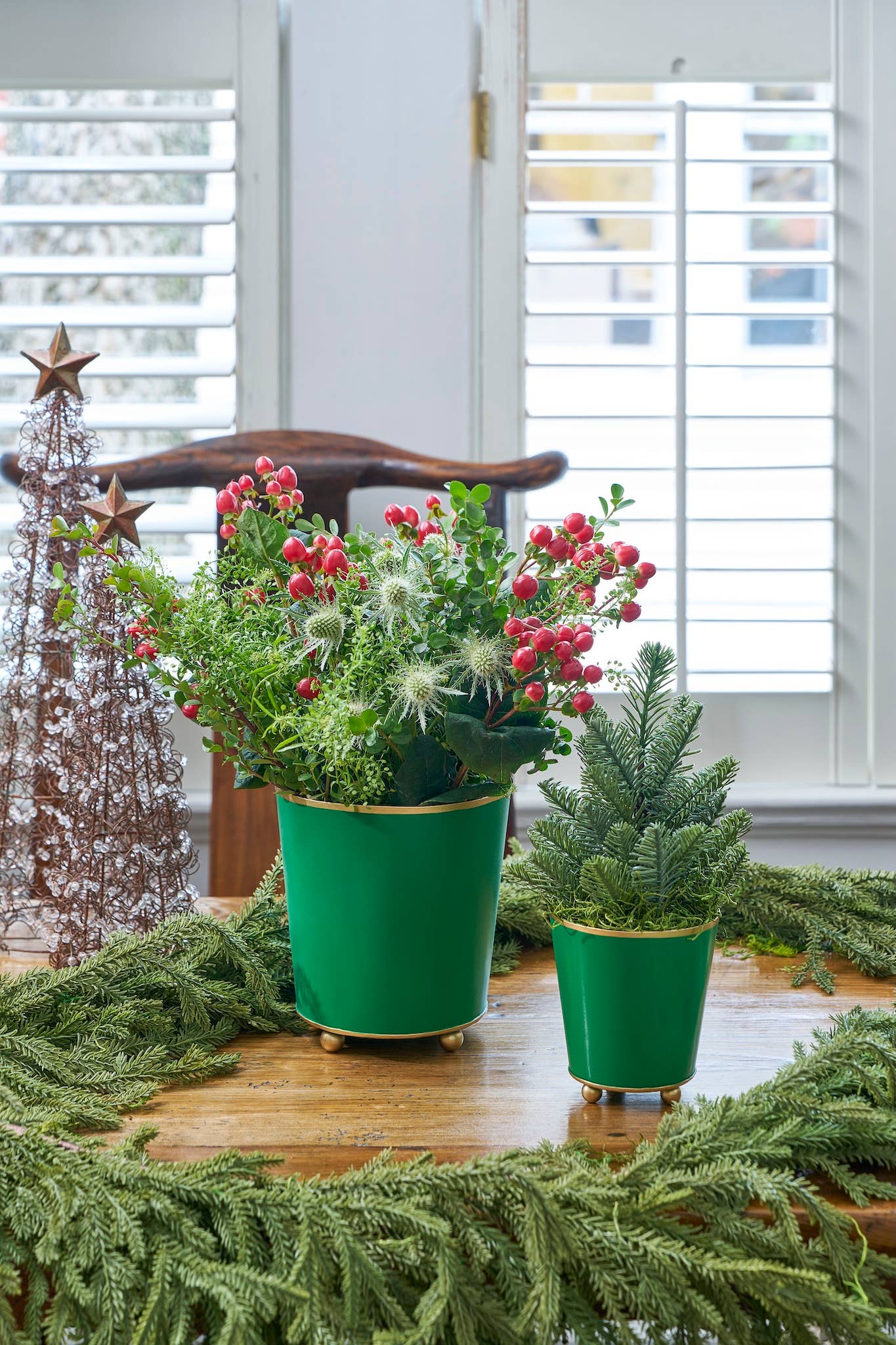 Mattie Round Cachepot Planter - Emerald Green for wholesale on Faire1