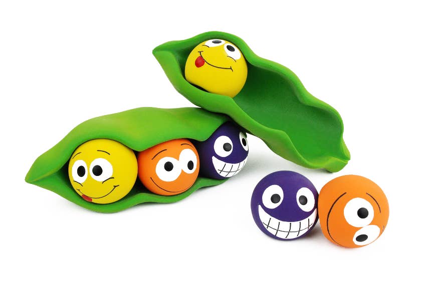 Pet Palette Distribution - Wholesale Pet Chew Toy - Dog - Multipet Three Peas in a Pod Latex Dog Chew Toy 7.5"1