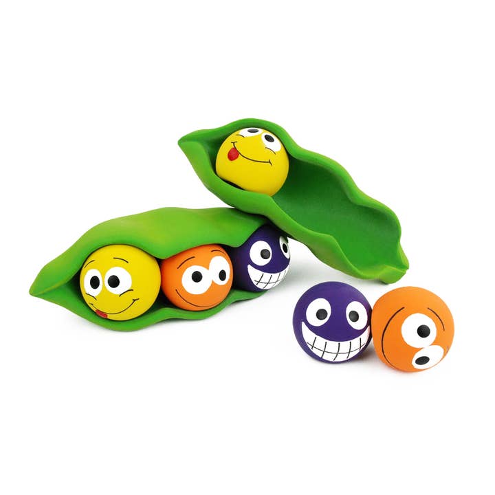 Pet Palette Distribution - Wholesale Pet Chew Toy - Dog - Multipet Three Peas in a Pod Latex Dog Chew Toy 7.5"1