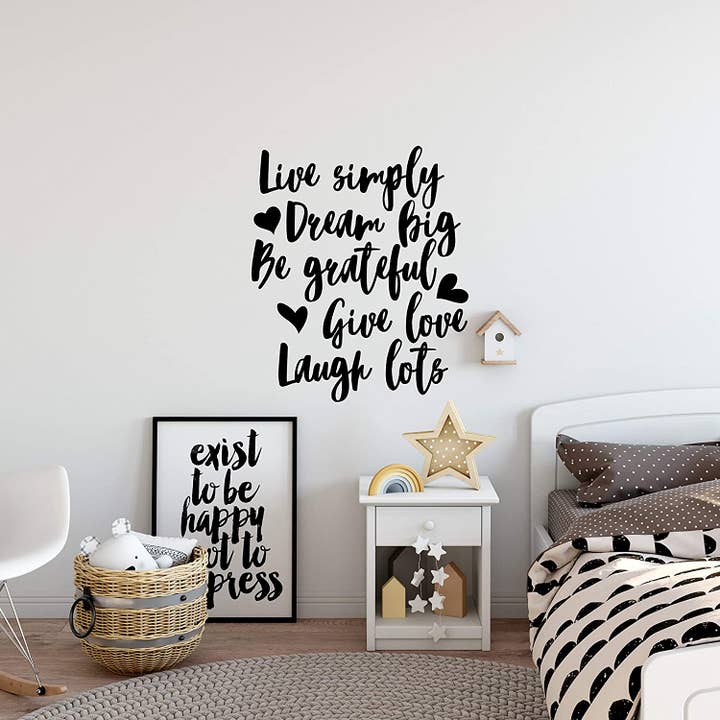Autocollant mural Live Simply Dream Big Be Grateful Give Love Laugh Lots pour la vente par My Vinyl Story