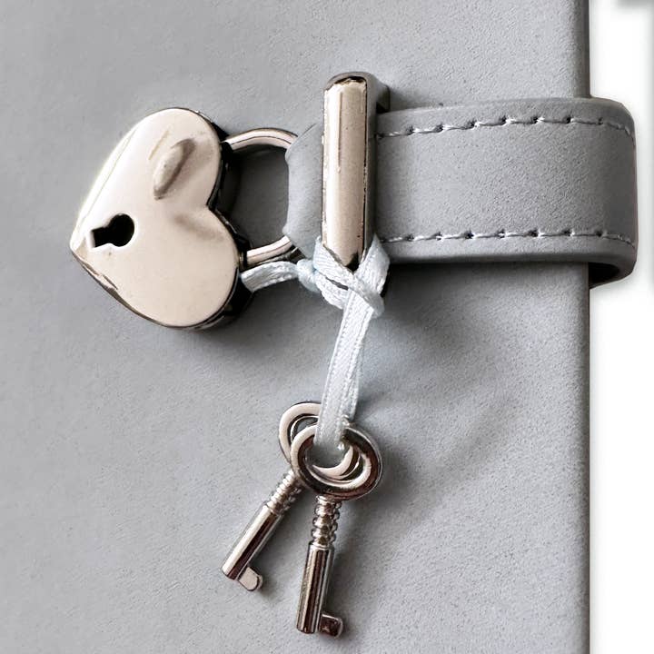 Victoria's Journals - Wholesale Journal/Diary - Kids - Pastel Blue Lock & Key Diary for Girls – 320 Pages8