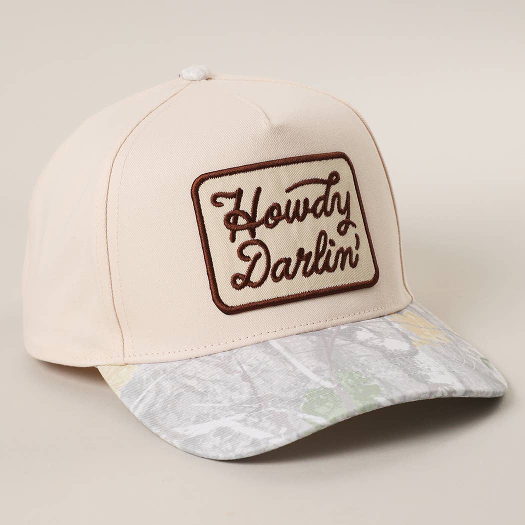 CAMOUFLAGE BEIGE Chapeau Trucker à Visière Camouflage Nature avec Écusson Brodé Howdy Darlin' en vente sur Faire4