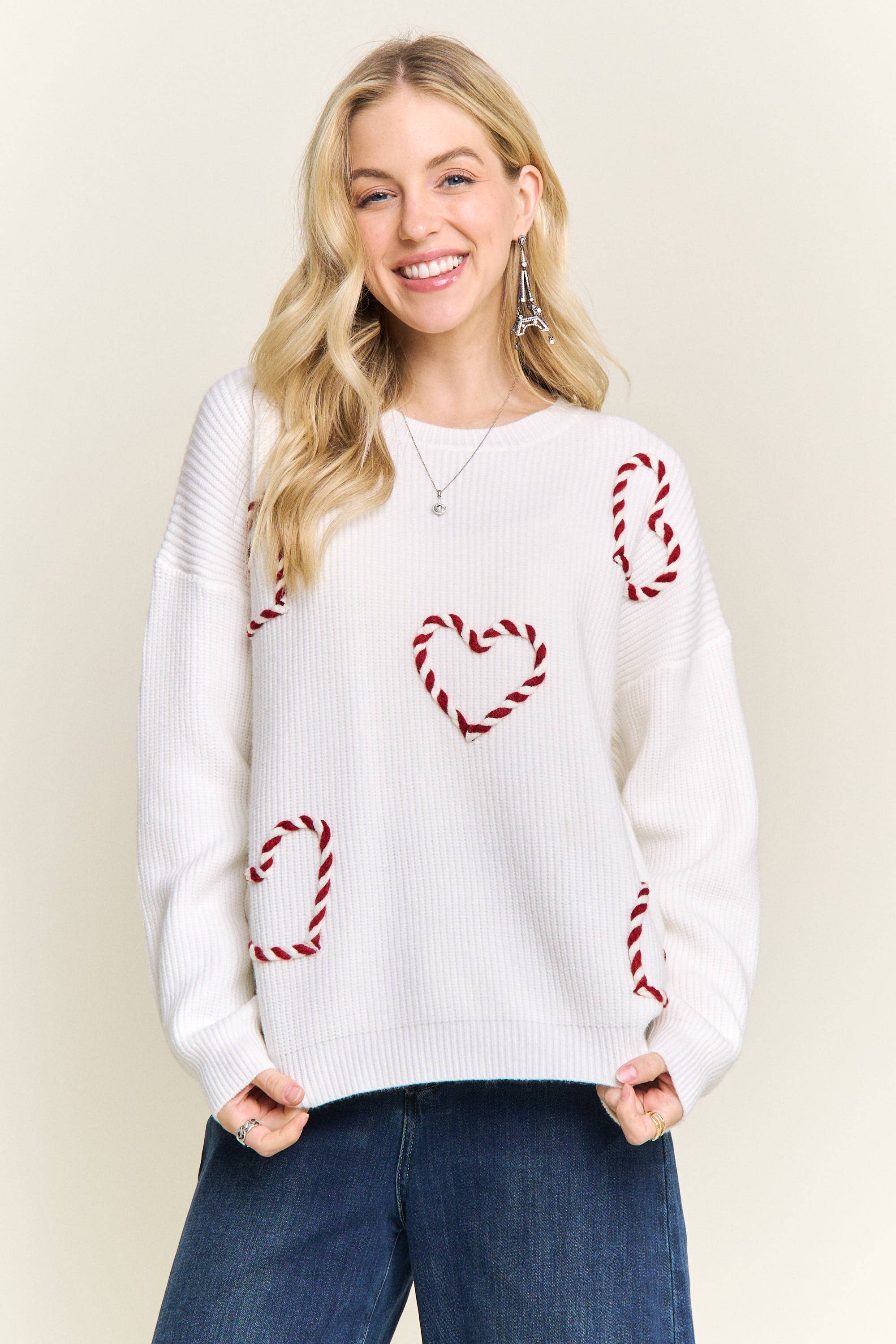 Off White CESW4222-STICKAD TRÖJA KÄPPHJÄRTMÖNSTER för wholesale på Faire3