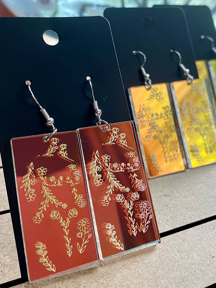 Pendientes corporales con estampado floral Empowerment para mujer para venta al por mayor de 1819 Madera Designs