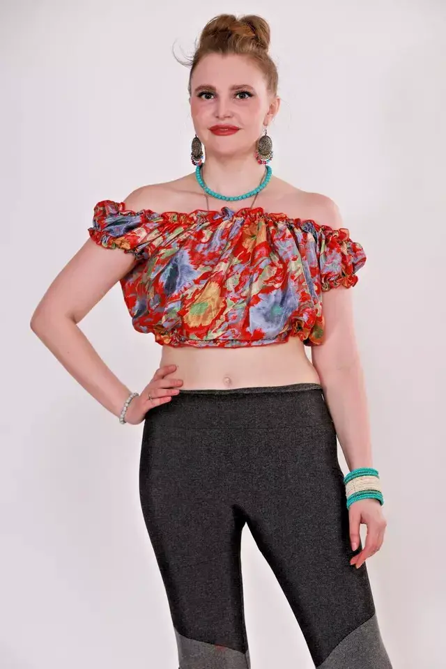 Wevez – Engroshandel Strikket top - Dame – Kvinders trykte off-shoulder crop-længde puff-toppe mix lot10