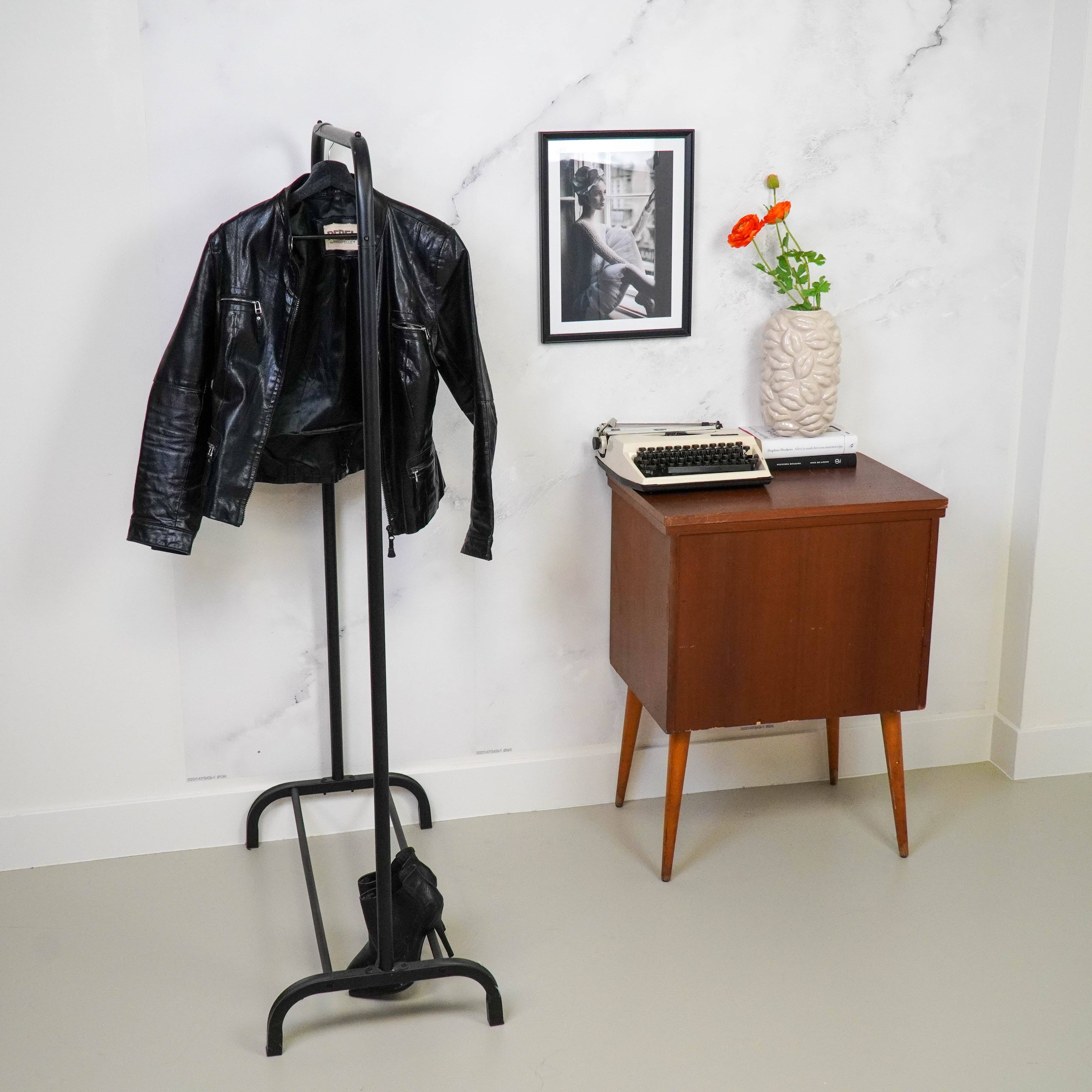 Housevitamin bv - Wholesale Coat Rack - Clothrack - Metal - Black - 80x40x150cm4