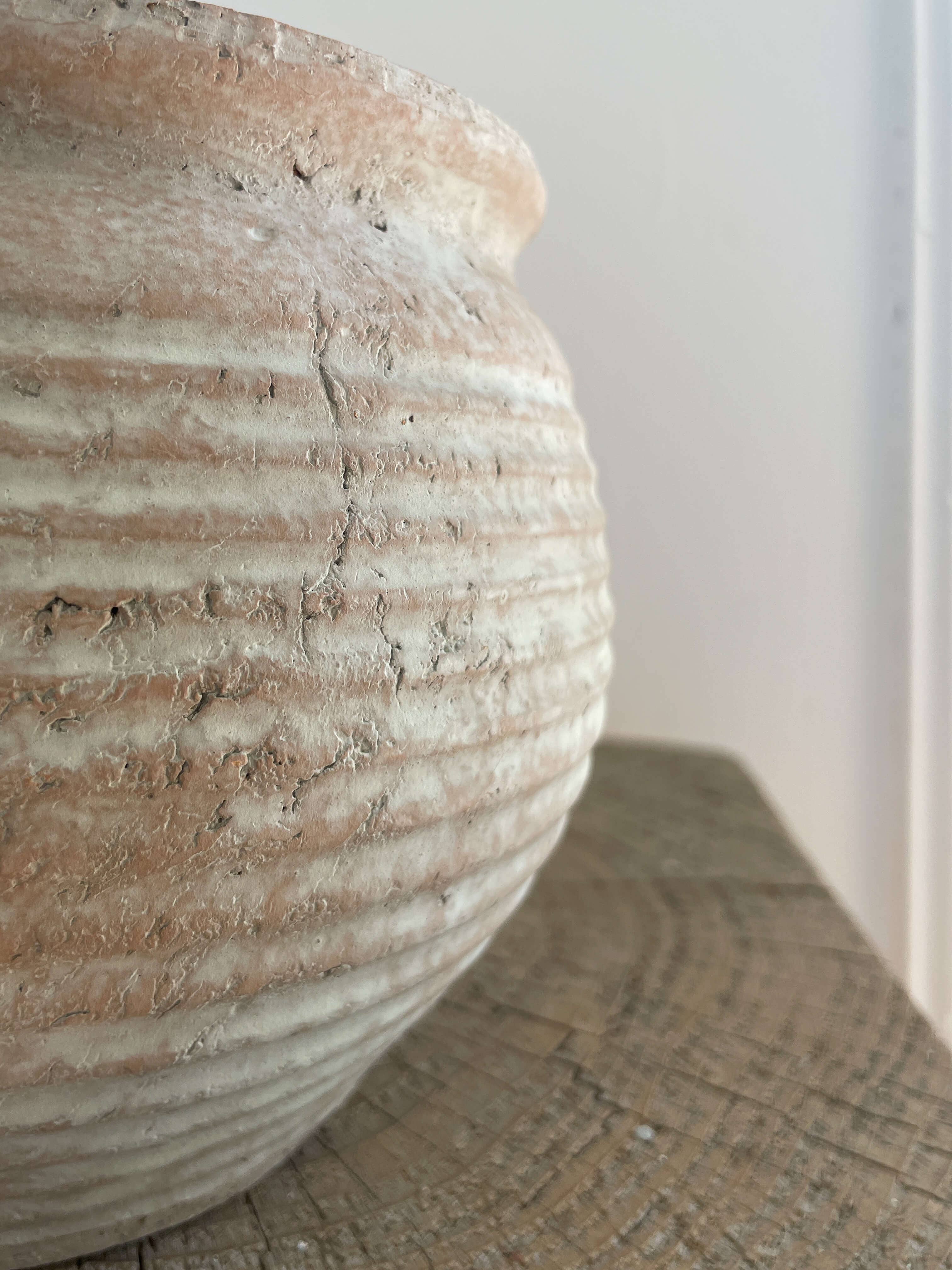 Hycroft Home Decor - Wholesale Plant Pot - Lazio Rustic Vintage-Style Terracotta Pot with Aged Look3