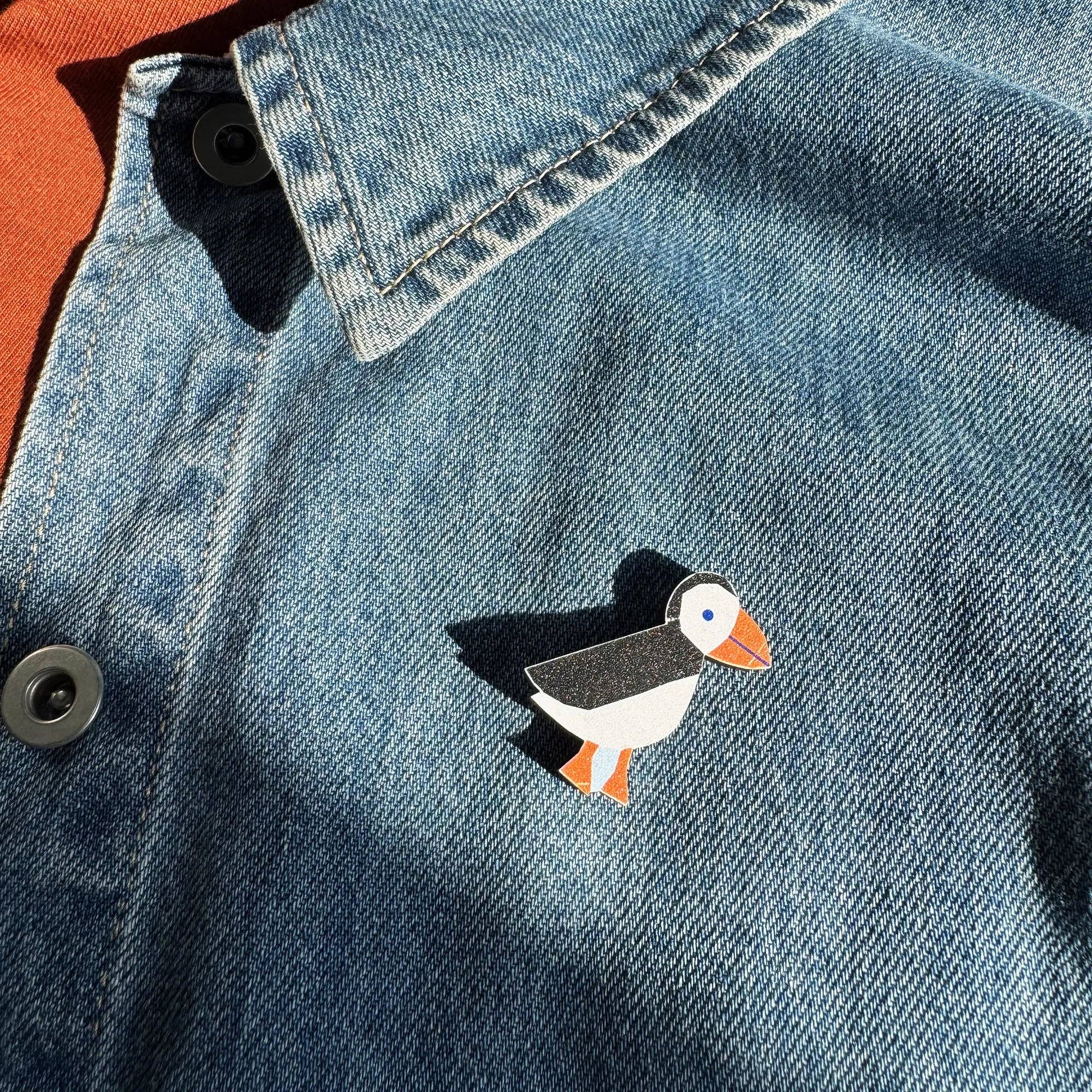 Kautzi Illustrations - Wholesale Lapel Pin/Button - Wooden Pin Puffin – Wholesale1