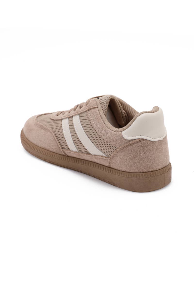 Joia Paris - Wholesale Lifestyle Sneakers - Women's - Lightweight and comfortable sneakers, ideal for everyday use B-661714