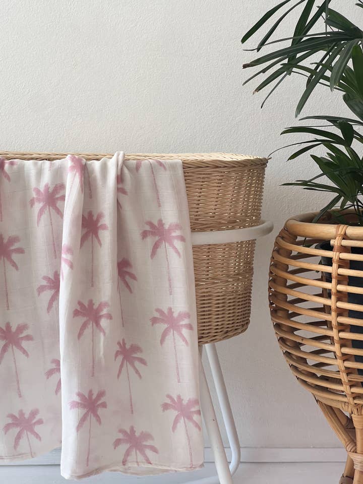 Seaka Boo - Wholesale Swaddle - Baby - WRAP ~ Bamboo/Cotton ~ Pink Palm Tree