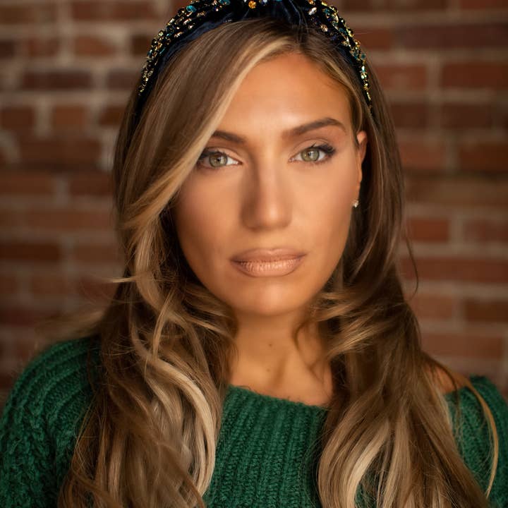 Velvet Rhinestone Drizzle pannband för wholesale av Melina's Bowtique