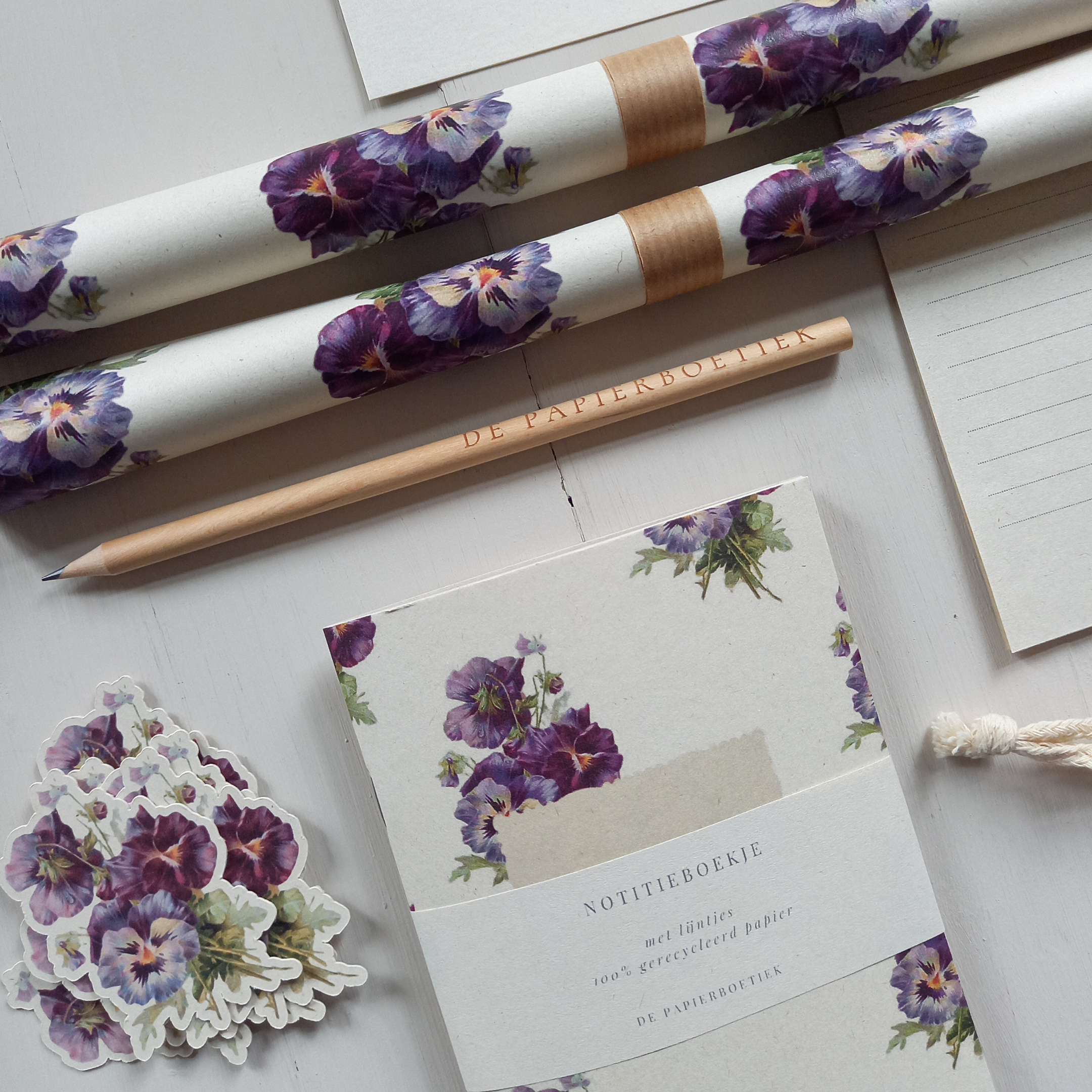De Papierboetiek - Wholesale Stationery/Notecard Set - Stationery box | pansies5