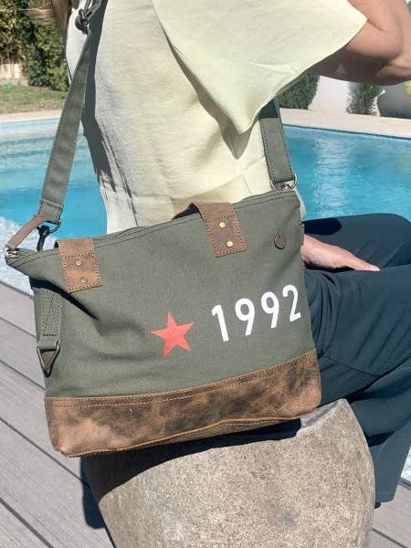 ELIZA EL03 High-Quality Leather Functional Bag for wholesale by Casa Natura Design SL