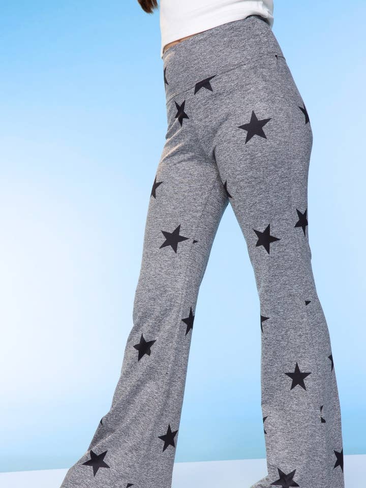 Legging évasé Simply Soft Luxe. pour la vente par PixieLane