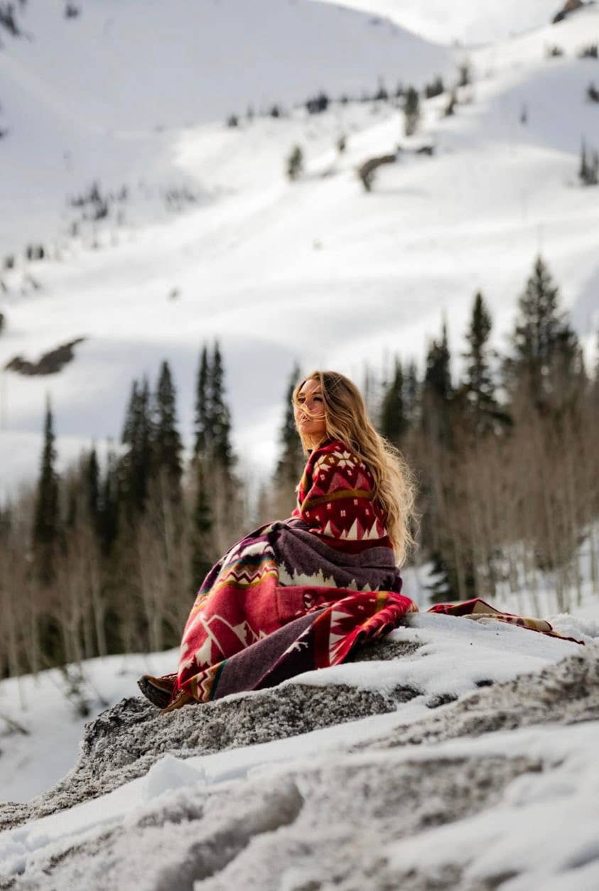 Ecuadane - Wholesale Throw Blanket - Southwest Reversible Aztec Blanket, Queen Size Throw9