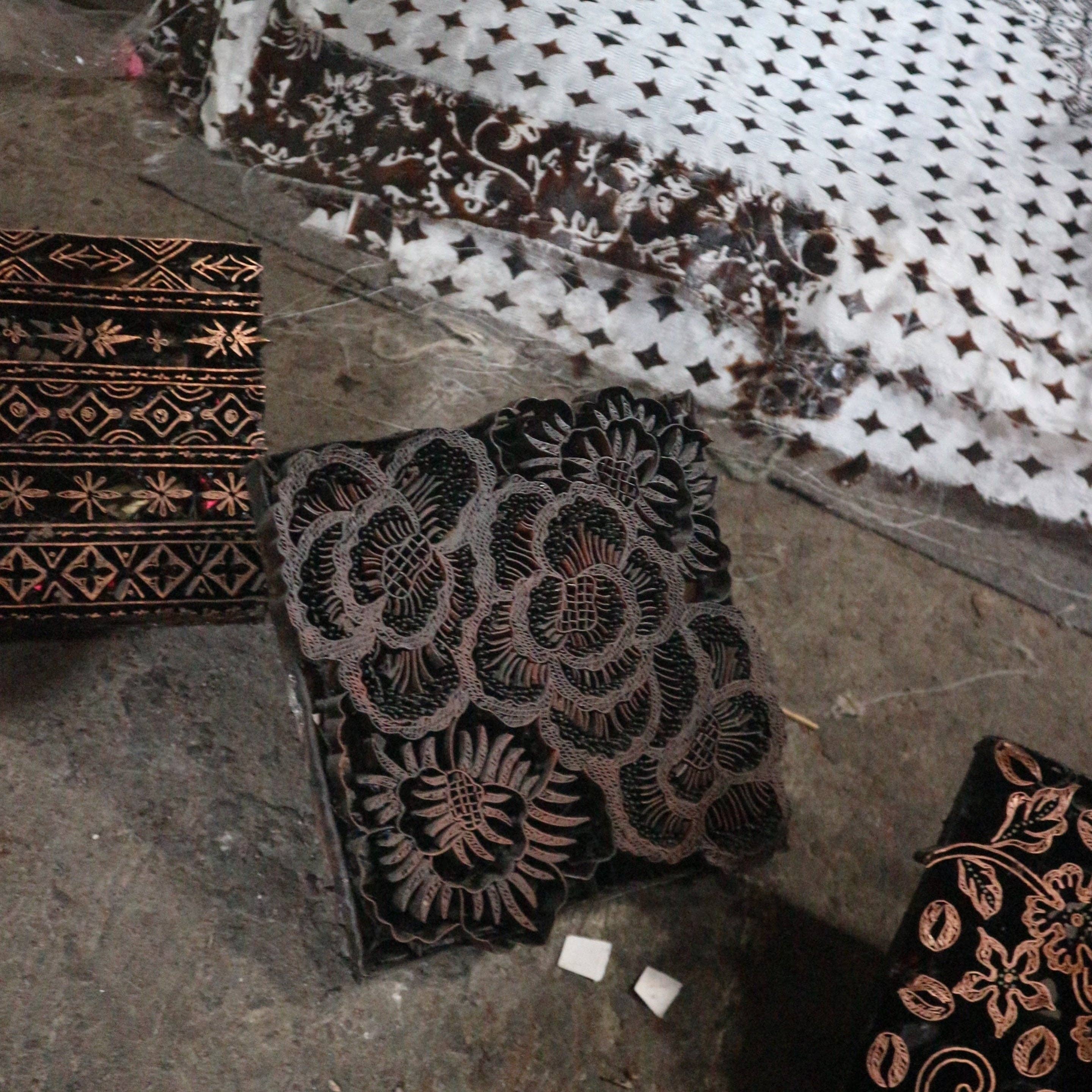 Kasih Co-op - Wholesale Bandana - Unisex - Hand Dyed Batik Bandana, 100% Soft Cotton, Blue Rose, Dark Blue, 18.5"4