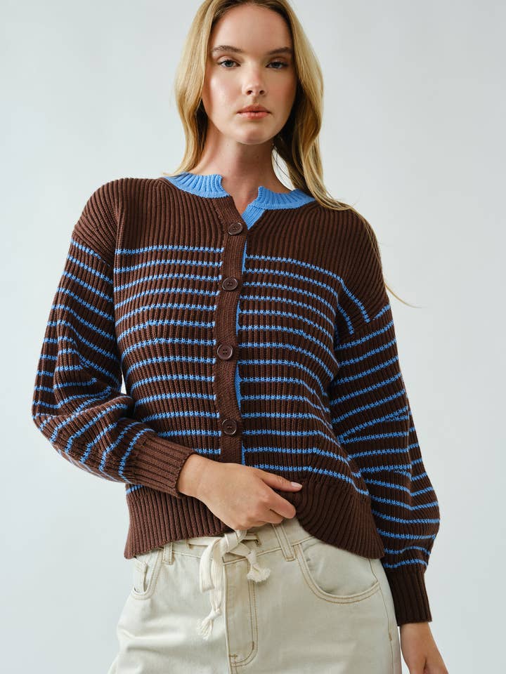 MAS3282 VOLUMINØS ÆRMESTRIBET CARDIGAN for engroshandel hos Aaron & Amber