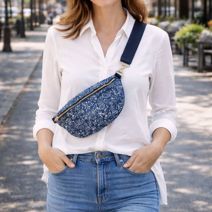 Women's Cotton Fanny Pack – Floral Patterns for wholesale by Reference Mode