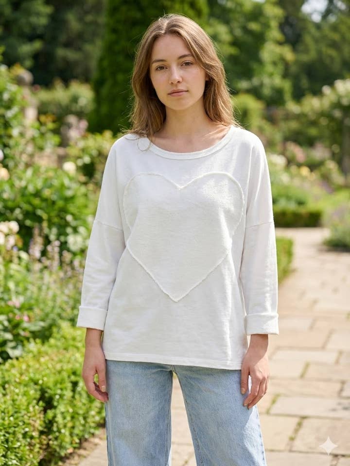 Long-sleeve soft heart T-shirt for wholesale by VICTORIA&ISAAC