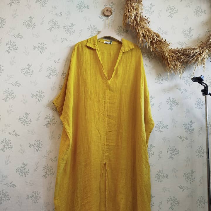 RIF: 9036 Caftano e ulteriori Risultati per caftano all'ingrosso. Resi gratuiti e termini di pagamento a 60 giorni su Faire in tendenza su Faire.