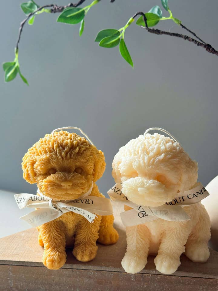 Grande bougie chiot - Parfaite pour les amoureux des chiens et la décoration intérieure pour la vente par Crazy About Candles