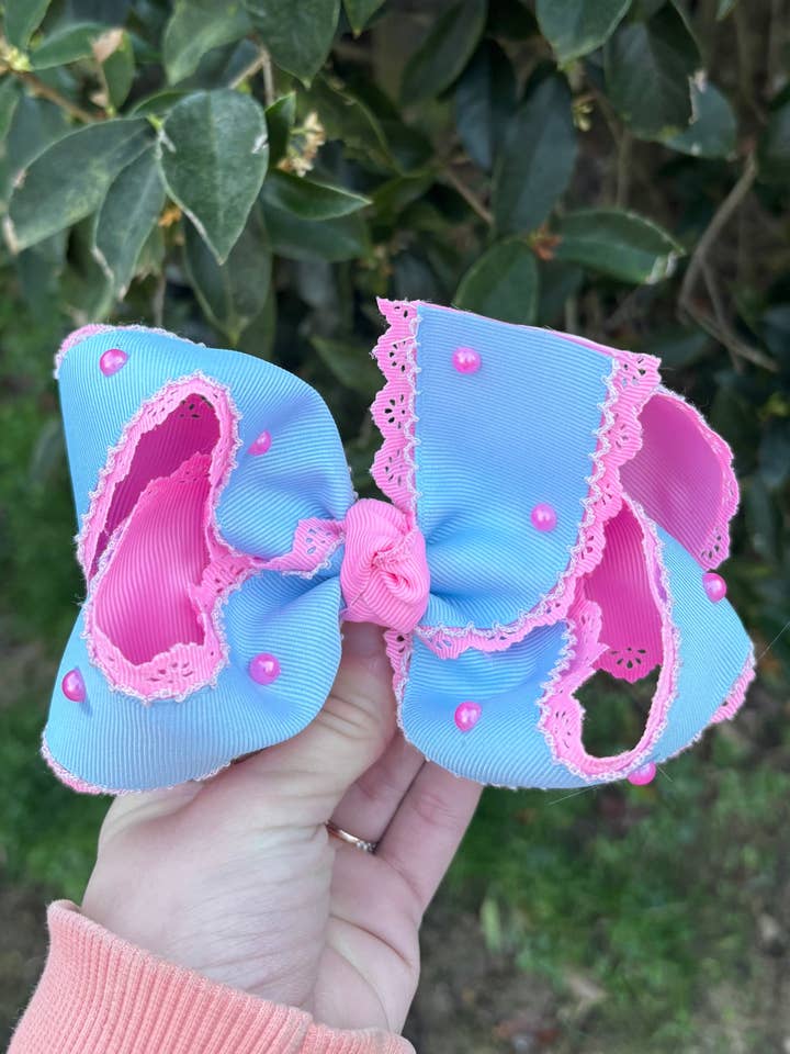 Amelia Bow for wholesale by Pretty Knots Bow Company