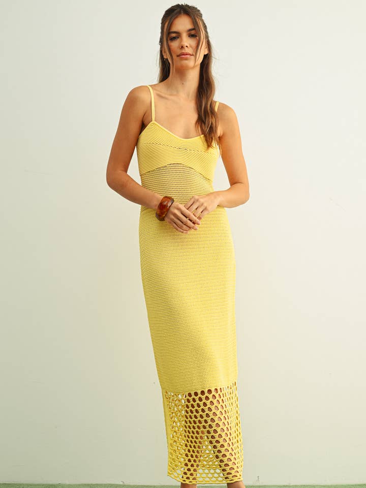 Robe tricotée avec motif en résille au bas pour la vente par MIOU MUSE