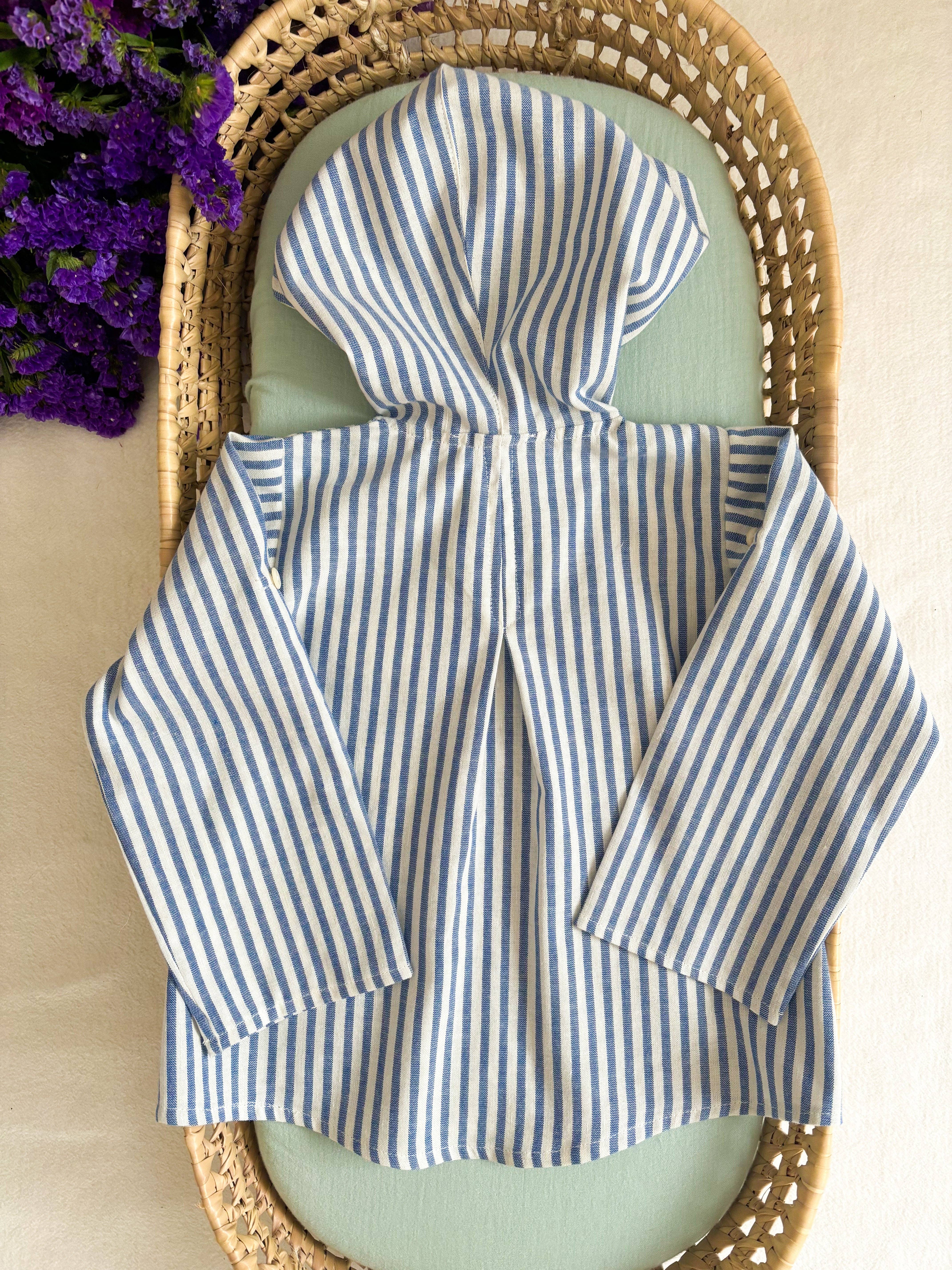 Maria Jasmim Baby & Child – wholesale Hoodie - Barn – Huvtröja med blåa ränder och uppvikbar ärm2