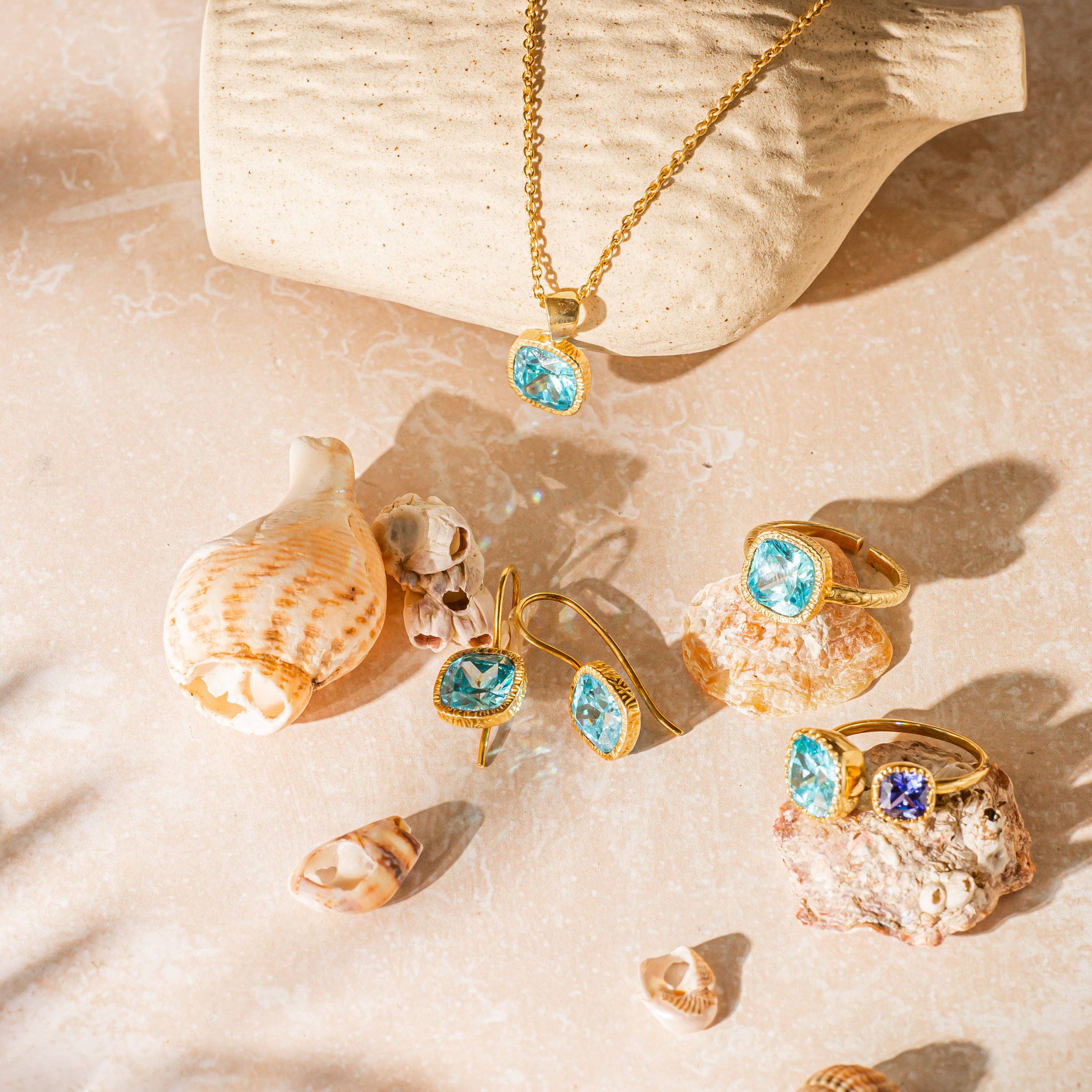 Ashiana London – wholesale Multi-stone ring – Nora Ring Blue4