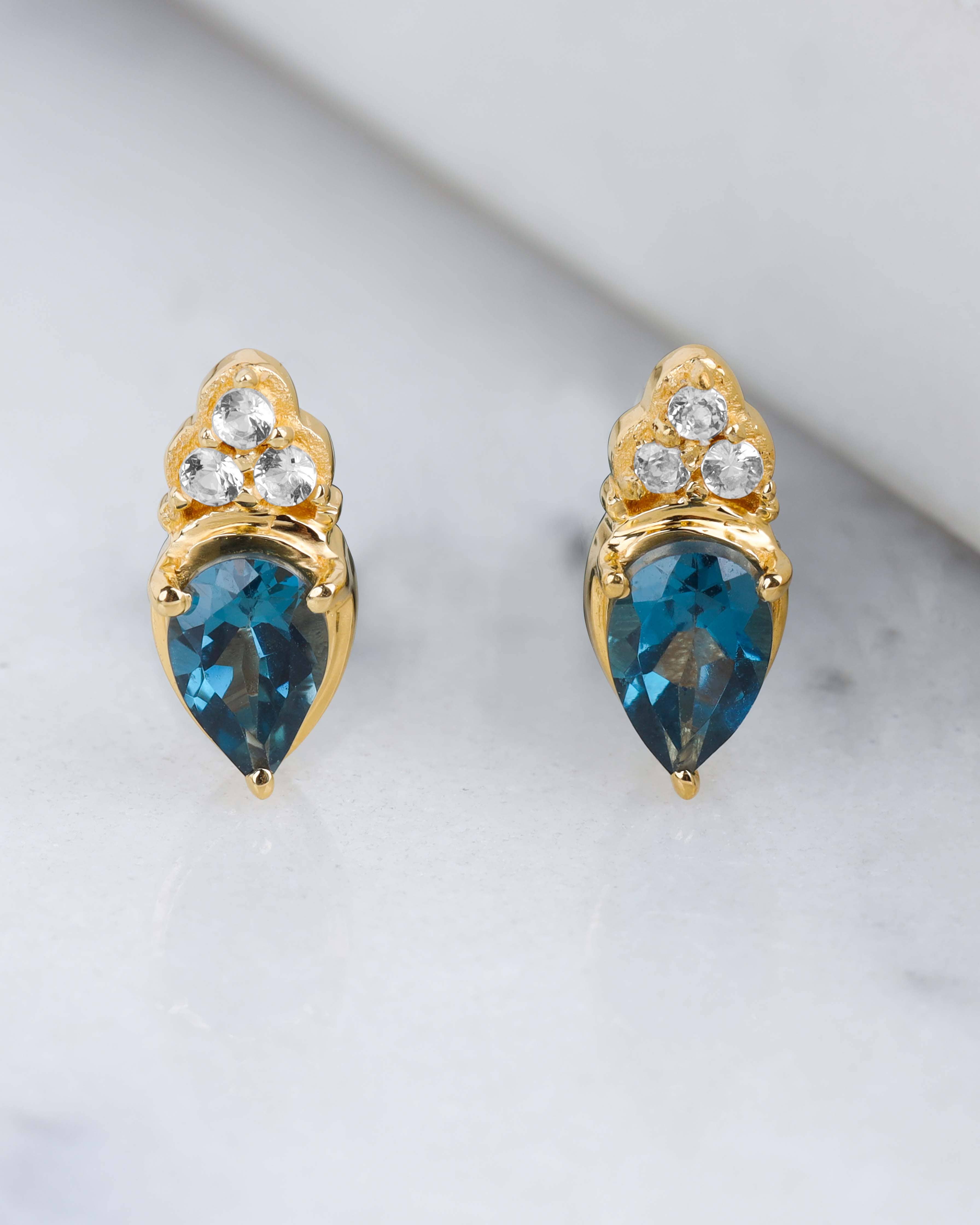 Tiramisu - Wholesale Stud/Post Earrings - 14K Gold Plated Silver London Blue Topaz Gemstone Earring1