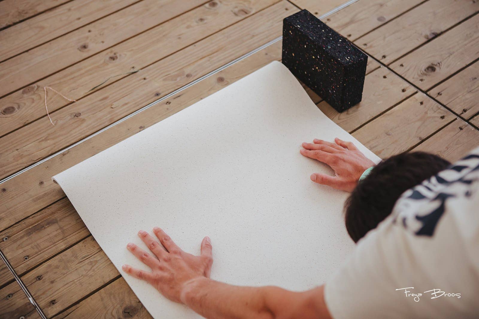 Pierre Sports - Venta al por mayor Esterillas de yoga - Esterilla de yoga de lagarto - blanca - 5 mm - elegante pero asequible7