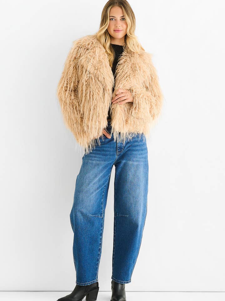GINI LONDON – wholesale Jacket – Women's – Light Camel Plain Fringe Faux Fur Short Jacket1