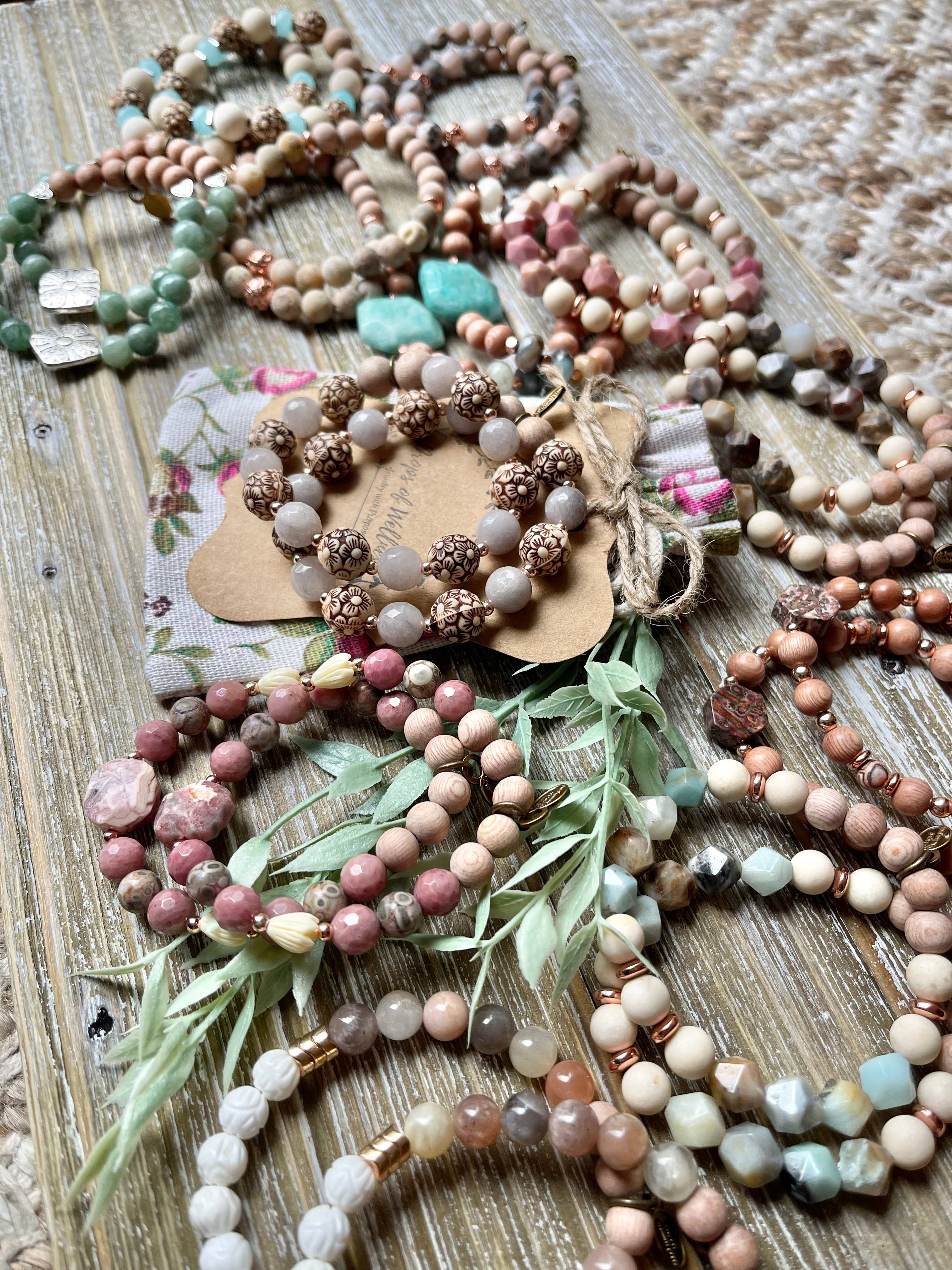 Drops of Wellness Goods - Vente Bracelet de perles - Bracelet en pierre naturelle, cadeaux pour elle, The Cherry Blossom2