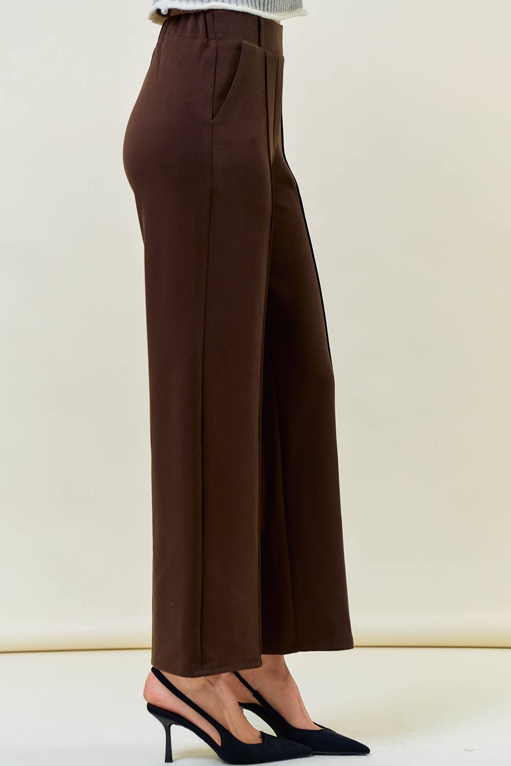 Doe and Rae – Engroshandel Bukser - Dame – SMØRBLØDE BØRSTET MODAL PINTUCK BUKSER - 8839P14