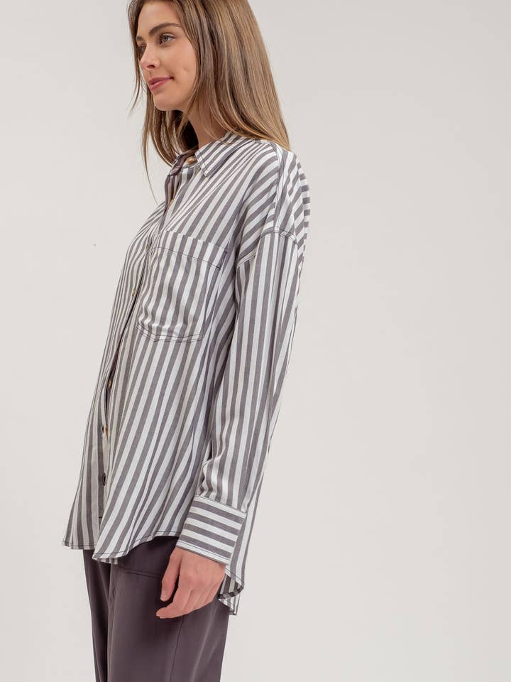 Blu Pepper – Engroshandel Bluse - Dame – LANGÆRMET SKJORTE MED STRIBE OG KNAPPER23