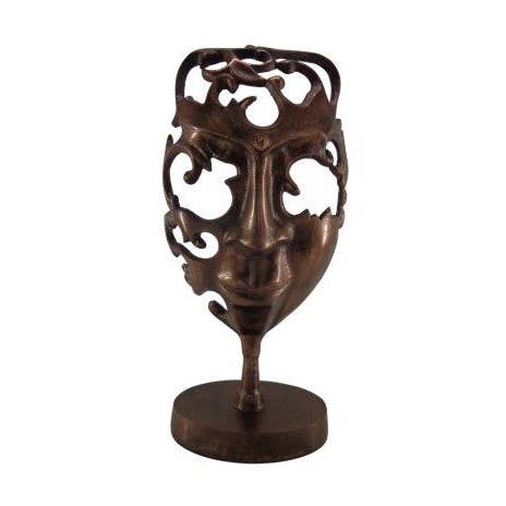 Mask On Stand 17.5x11x37.5 for wholesale by ADC Eindhoven