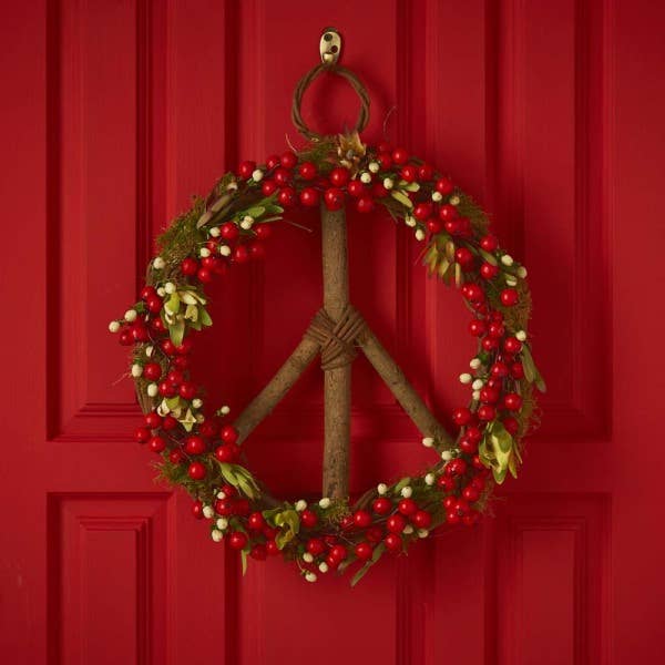 SERRV International - Wholesale Wreath - Peace Wreath1