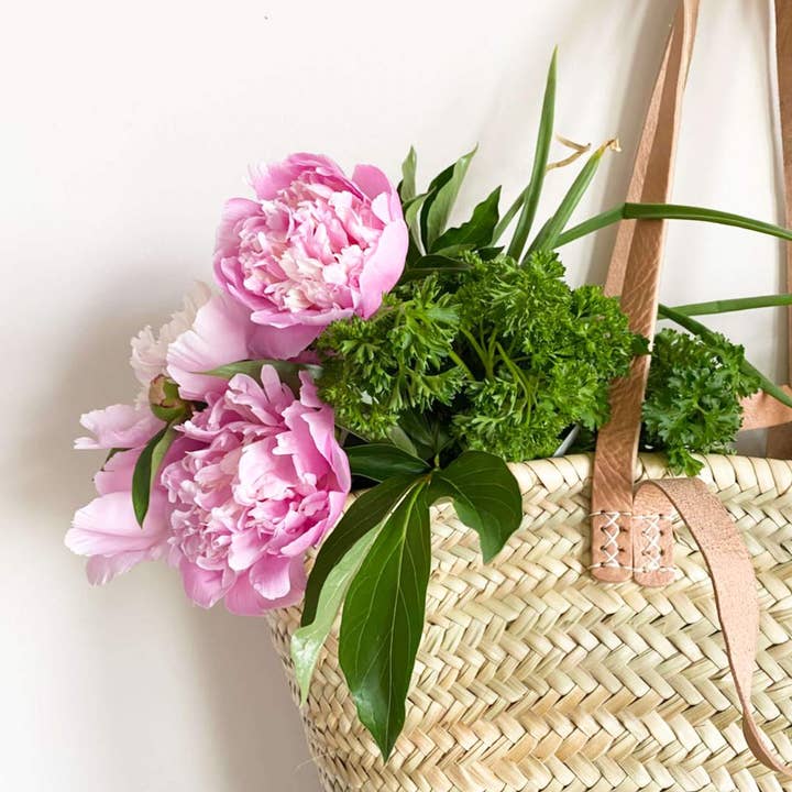 HandmadeBestSeller - Vente Sac de plage - Sac en paille tressée avec poignées en cuir, sac marché français1