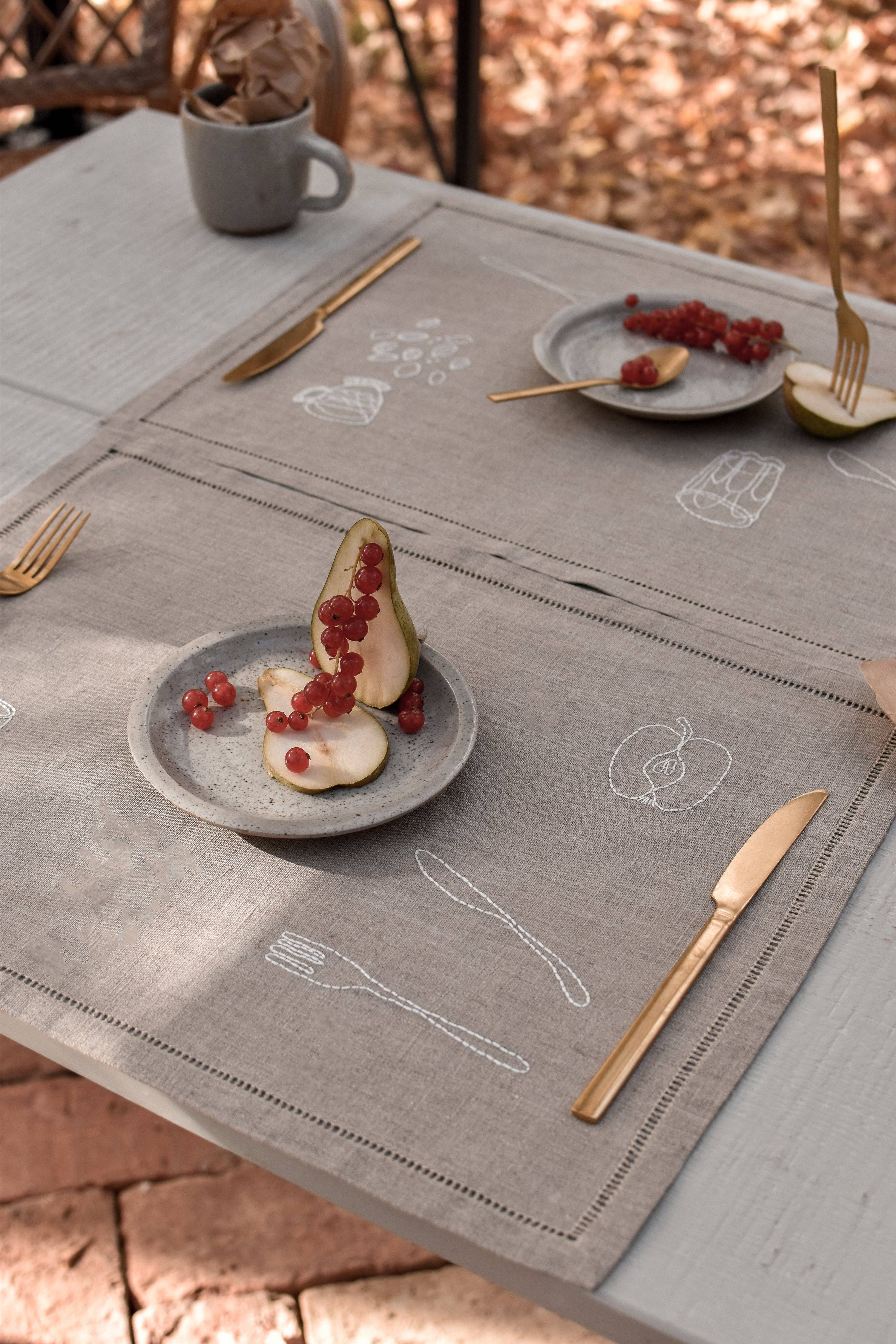 À bientôt - Wholesale Placemat - Petit Dej Organic Linen Placemat in White16