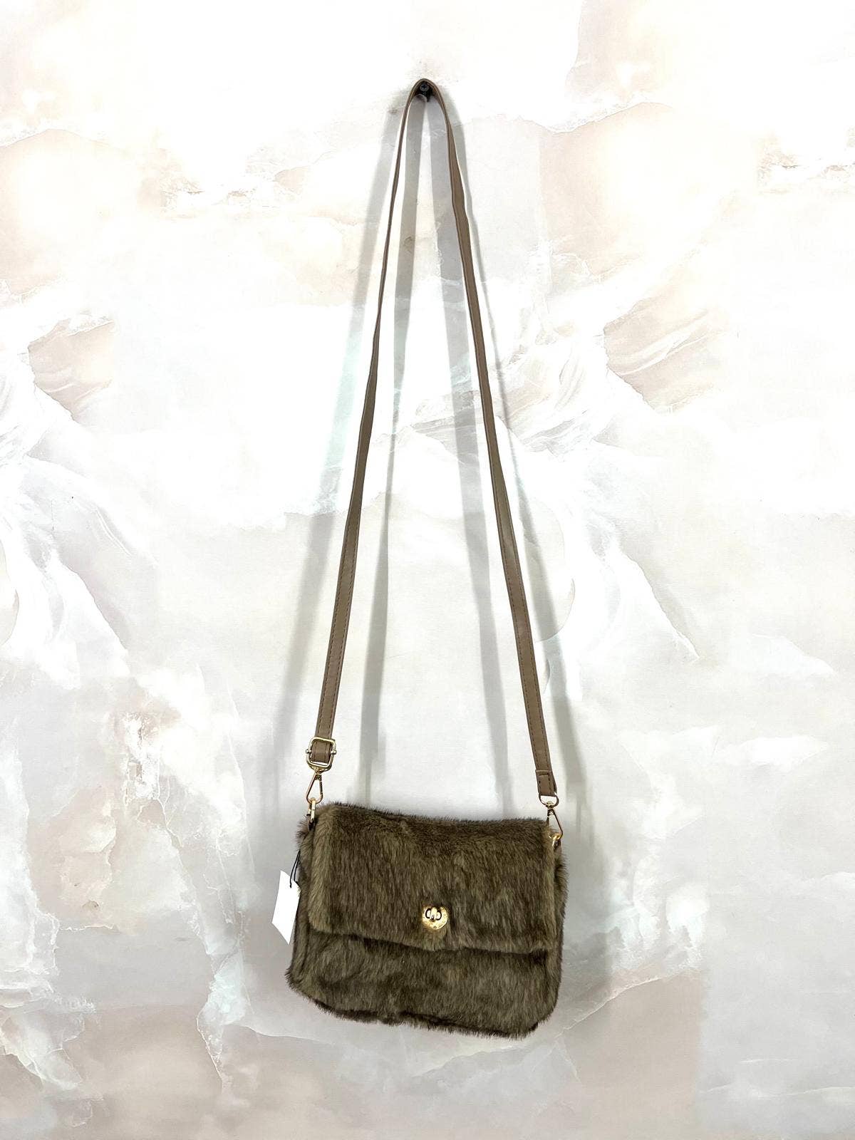 LINETA - Wholesale Crossbody Bag - Women's - SAC-3 Synthetic Fur Shoulder Bag2
