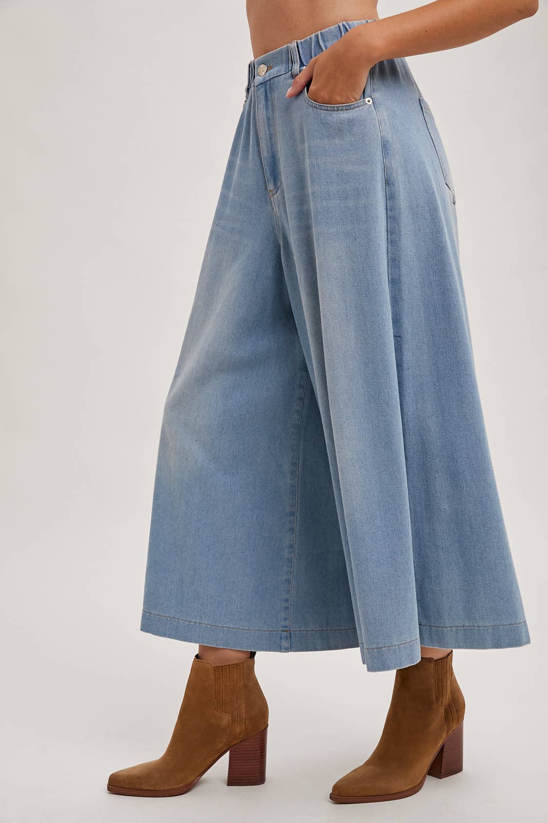 Bluivy – calças de ganga - Mulher por atacado – JEANS JEANS COM PERNAS LARGAS4