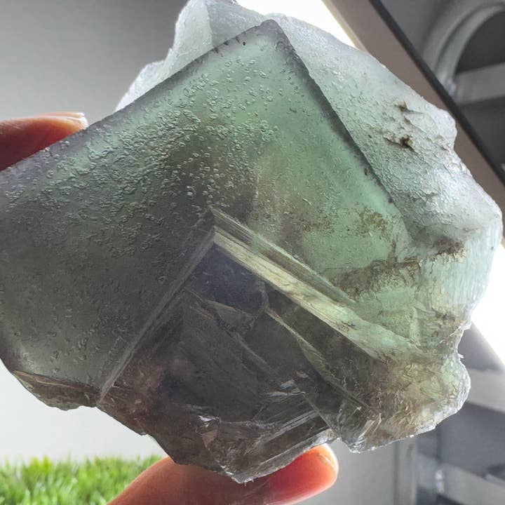 The 7 Directions - Wholesale Spiritual Stone/Crystal - UV reactive Fluorite specimen F65R